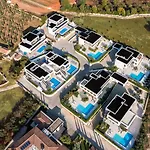 Old Olive Vii By Vivi Rent Villa