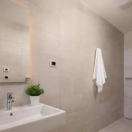Villa Old Olive Vii -heated Pool - By Vivi Rent