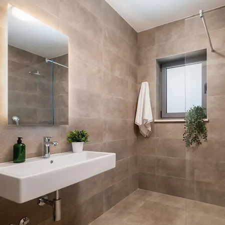 Villa Old Olive Vii -heated Pool - By Vivi Rent Vodnjan