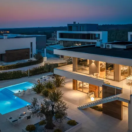 Villa Old Olive Vii -heated Pool - By Vivi Rent Vodnjan